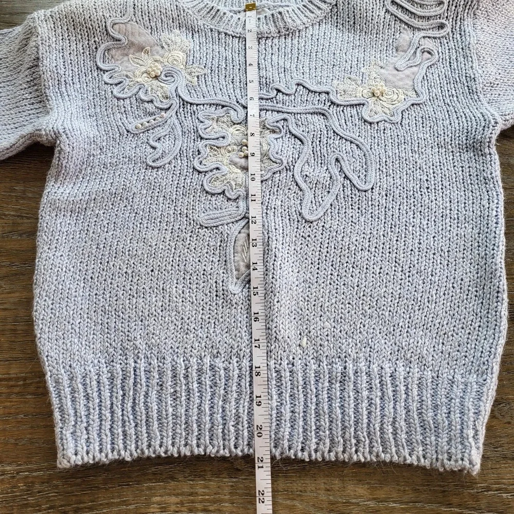 Dana Scott Vintage Floral Applique Pearl Beaded Sweater Blue Ramie Blend Small